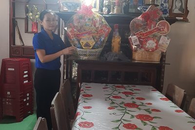 ☀️ Phát huy truyền thống Uống nước nhớ nguồn – nhớ ơn các Mẹ Việt Nam Anh Hùng, các anh hùng liệt sĩ đã ngã xuống vì nền độc lập của nước nhà.  Chiều ngày 31/1/2024 Chi đoàn trường  đã đến viếng hương mẹ VNAH Nguyễn Thị Tỵ trong dịp Tết Giáp Thìn 2024.