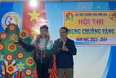 Liên đội THCS Phổ Văn tổ chức buổi sinh hoạt ngoại khóavới chủ đề “Uống nước nhớ nguồn” để chào mừng kỷ niệm 79 năm Ngày thành lập Quân đội Nhân dân Việt Nam (22/12/1944 – 22/12/2023) và 34 năm và Ngày hội Quốc phòng toàn dân (22/12/1989 – 22/12/2023)